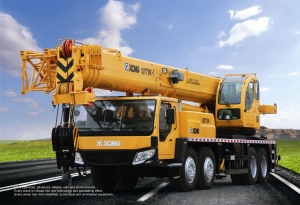 TOURING CAR AND CRANE FOR HIRING 